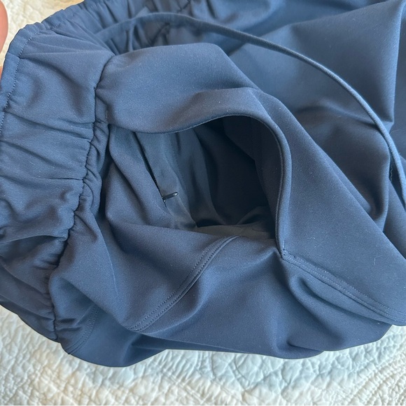 Lululemon Size 8 Stretch High Rise 7/8 Length Pant 25" True Navy - Picture 9 of 9